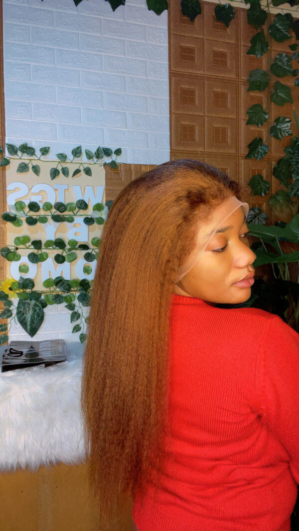 kinky straight with realistic edges
